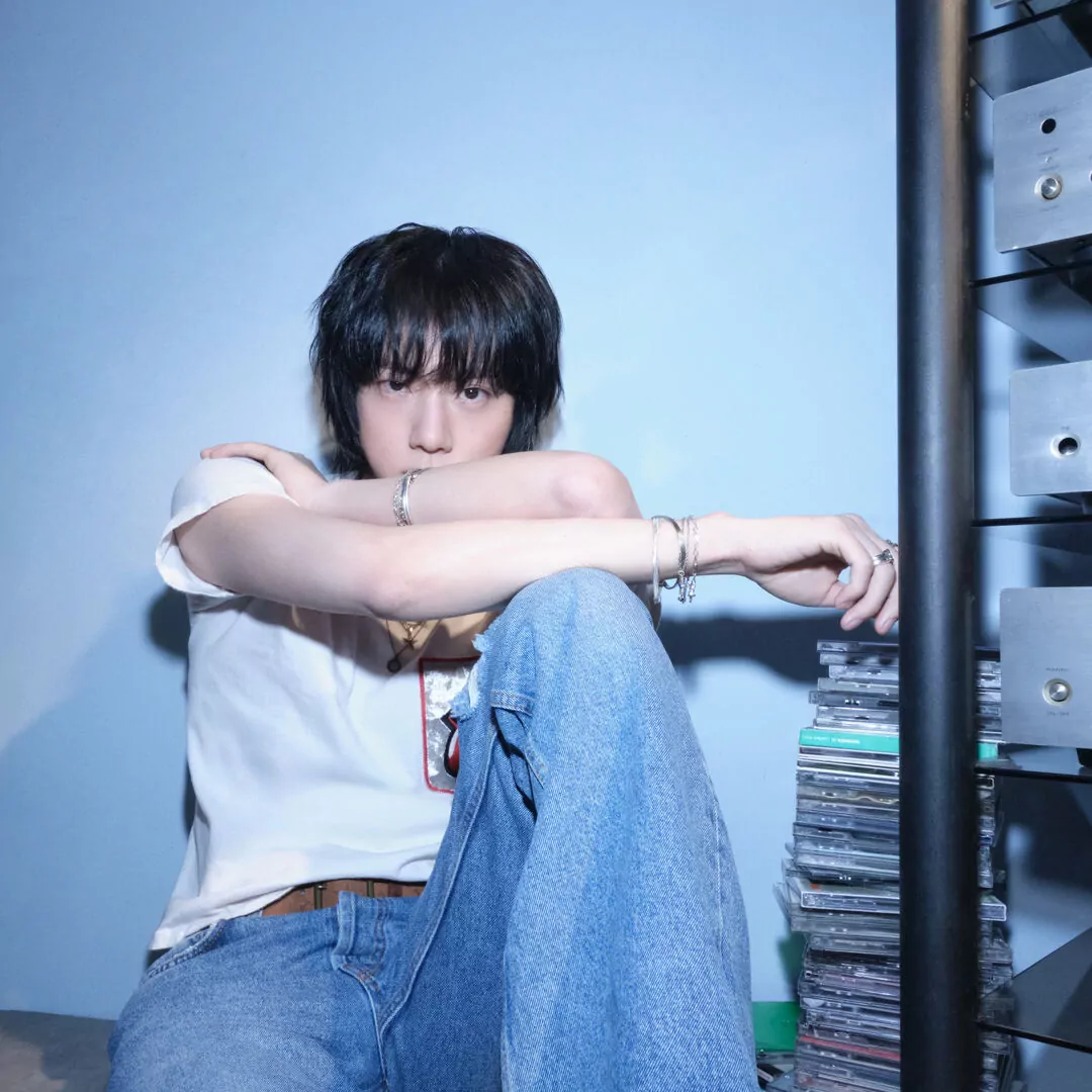 BTS HEA 韓国 ジョングク ジン ミニフォト BTS Jin exudes rockstar chic in concept photos for 2nd solo