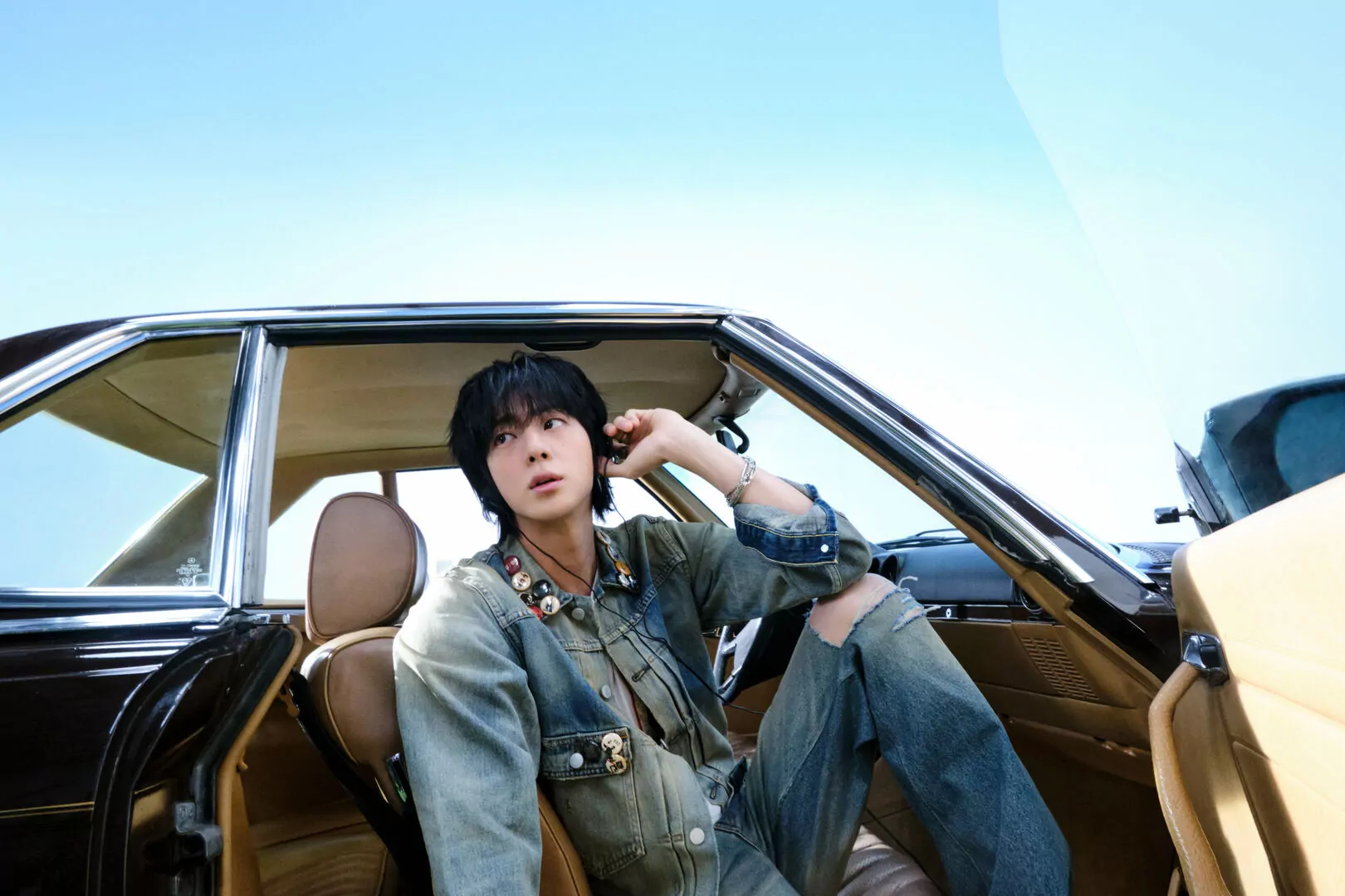 BTS HEA 韓国 ジョングク ジン ミニフォト 匿名配送】BTS JIN ジン PTD ミニフォト - メルカリ